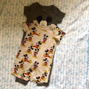 Disney Mickey Mouse short sleeve romper (6-9months)